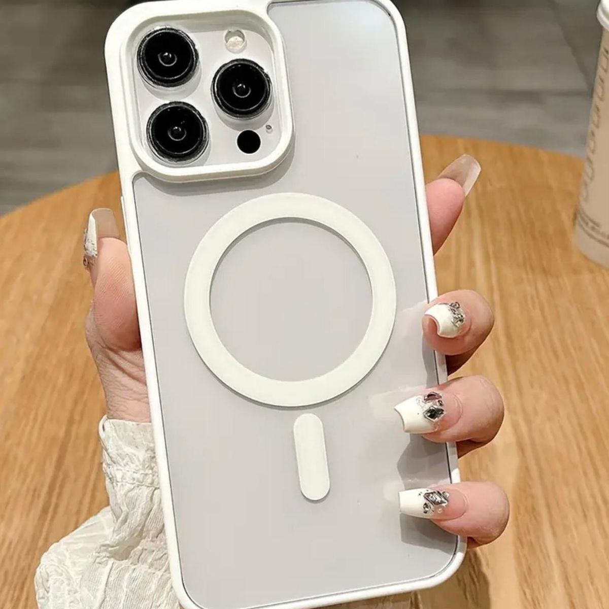 CASE - CASE PARA IPHONE 14 - BLANCO MagSafe