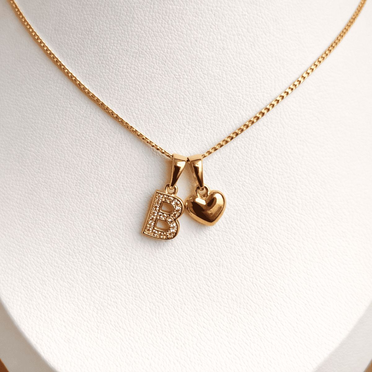 GENERICO - Collar Letra B + Corazon bañado en oro rosa 18 kilates