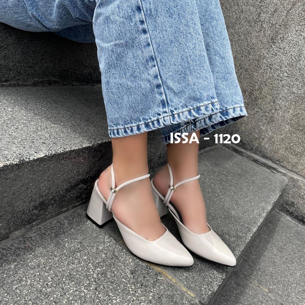 GENERICO - ZAPATOS CASUALES PARA DAMA FREYSA EN TONO HUESO CHAROL