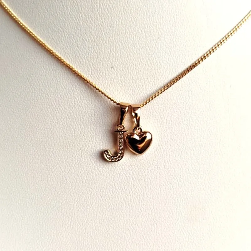 GENERICO - Collar Letra J + Corazon bañado en oro rosa 18 kilates