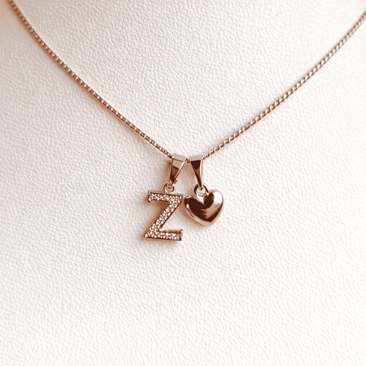 GENERICO - Collar Letra Z + Corazon bañado en oro rosa 18 kilates