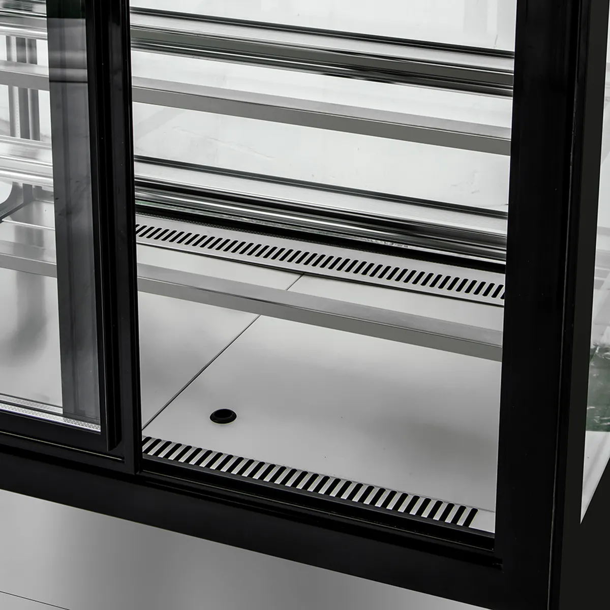 VENTUS - Vitrina Refrigerada Curva  3 repisas VP-1000 Ventus