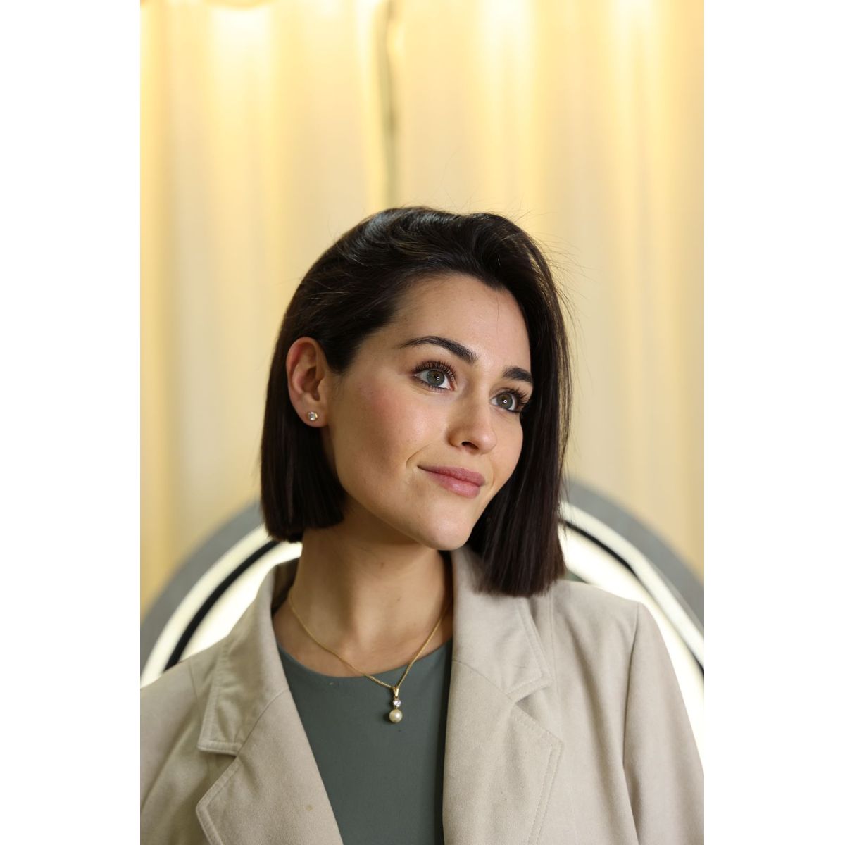 SPECCHI - Gift Card Digital  Corte Cepillado y Manicure Regular en SPECCHi