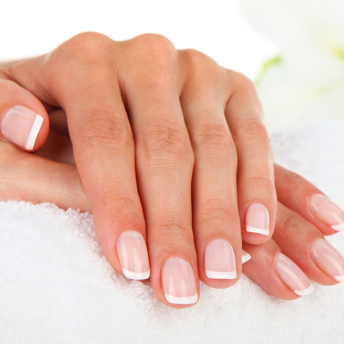 SPECCHI - Gift Card Digital  Cepillado Manicure y Pedicure Regular en SPECCHi  Belleza completa en una sola visita