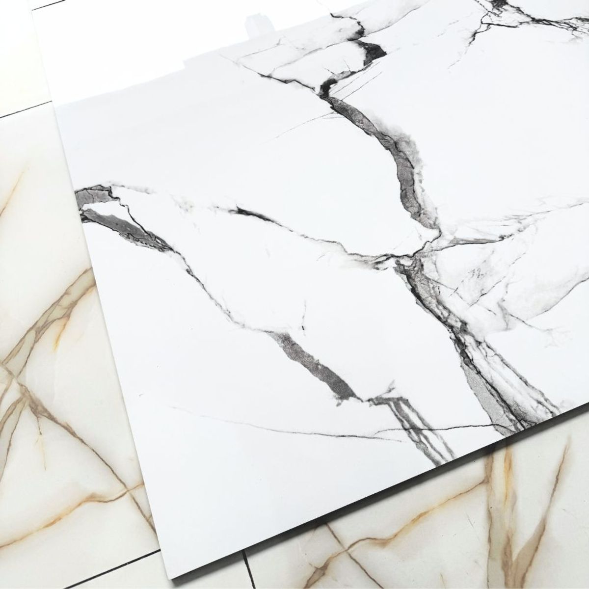 EJESA CREA TU ESPACIO IDEAL - PORCELANATO GP80602-12 80x80cm  192m2  VITRIFICADO  IMPORTADO