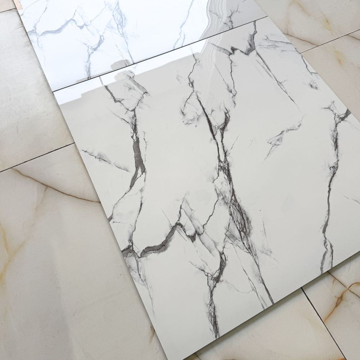 EJESA CREA TU ESPACIO IDEAL - PORCELANATO D090 80x80cm  192m2  VITRIFICADO  IMPORTADO