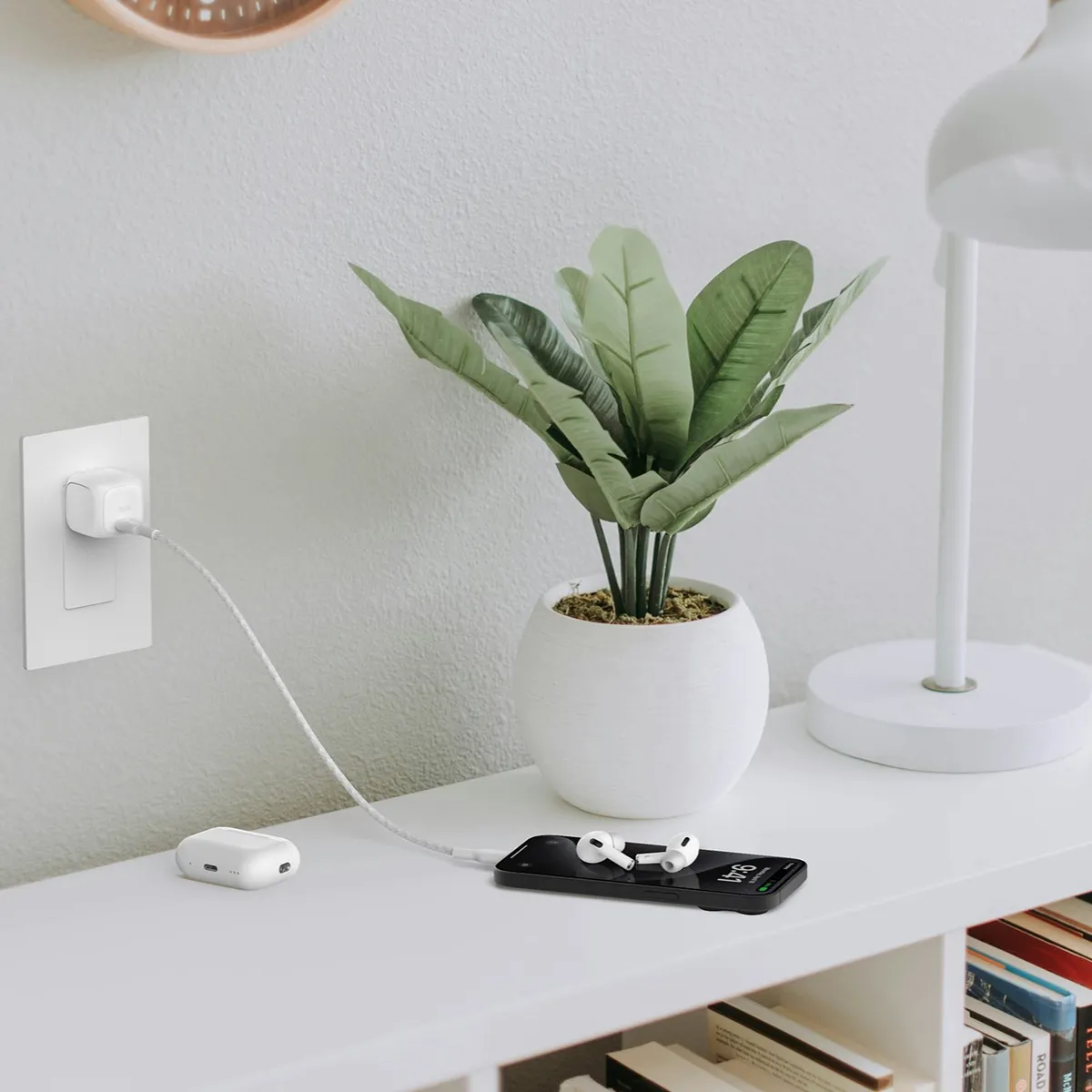 BELKIN - Cargador Belkin Compact 30W USB-C Charger + USB-C Cable - WCA008dq1MWH