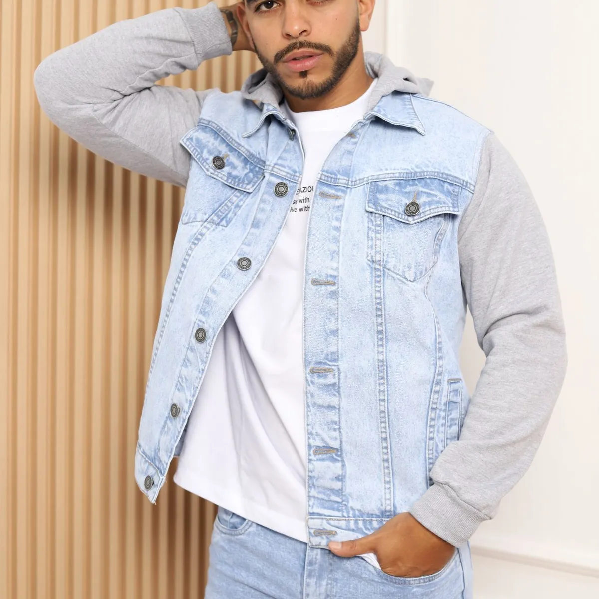 QH - Casaca Denim con Mangas y Capucha de Franela para Hombre