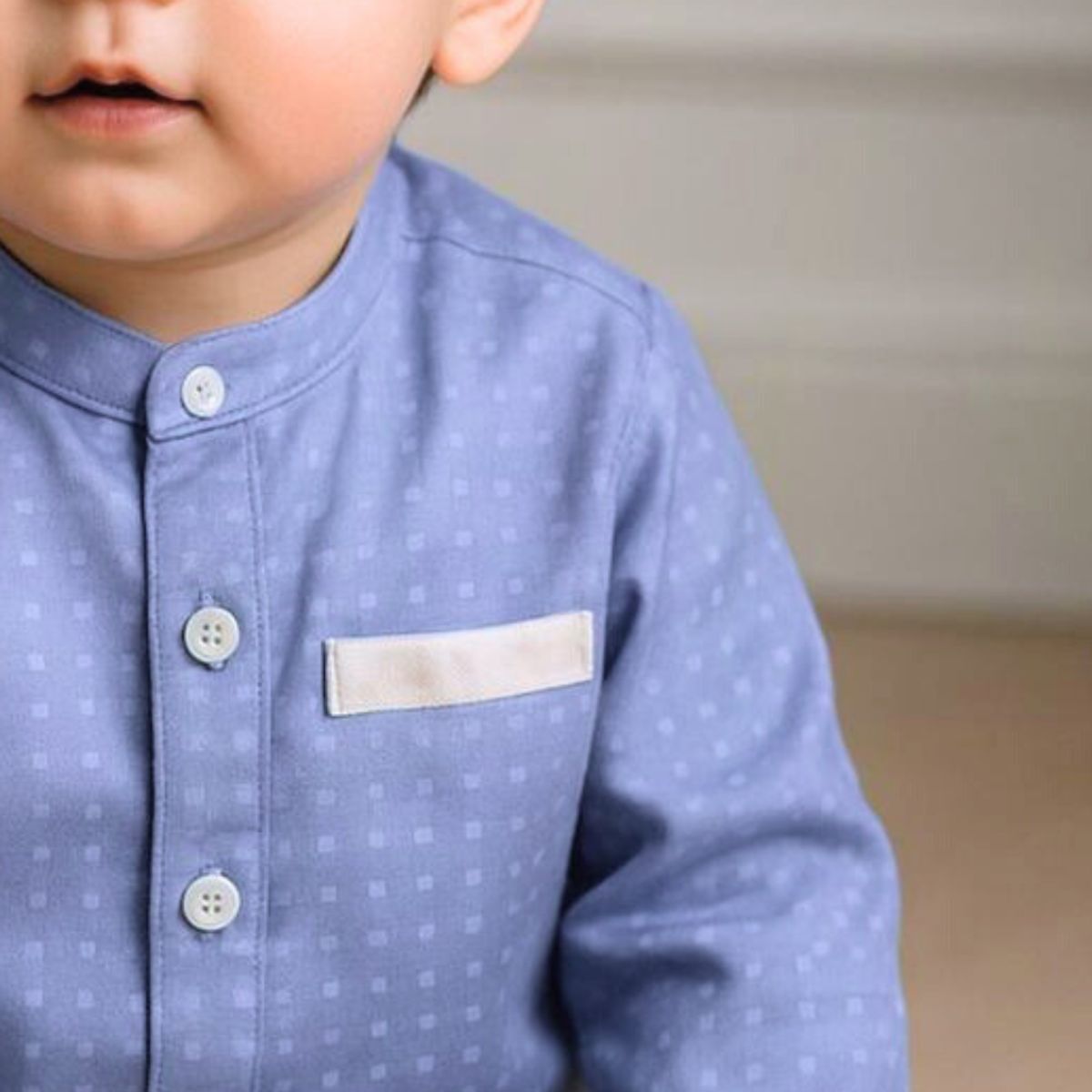 LE PETIT COMPANY - Camisa Bebé Niño Manga Larga 100% Algodón Celeste - Cuello Mao