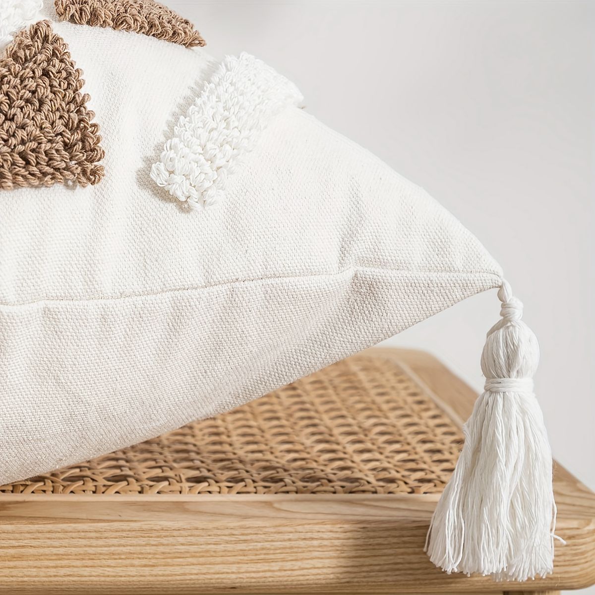 TEJICORP - Cojín Ingrid diseño 3D Boho chic 45 x 45 cm