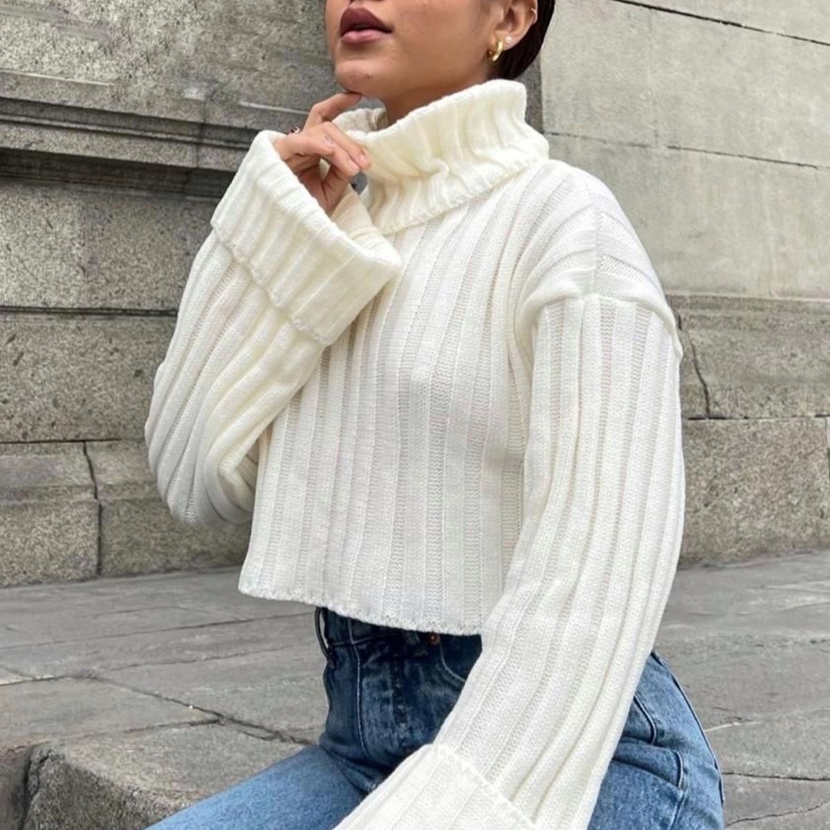 AMA OUTFITTERS - CHOMPA TIPO CROP IVY