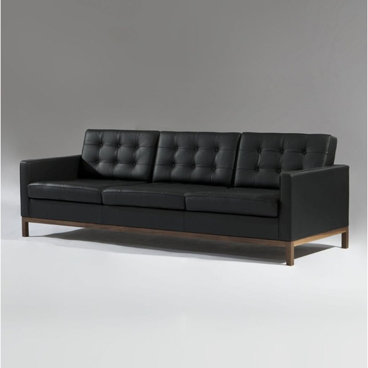 ARTSOFA - SOFA DE 3 ASIENTOS KNOLL EN CUERO NEGRO CON BASE DE MADERA