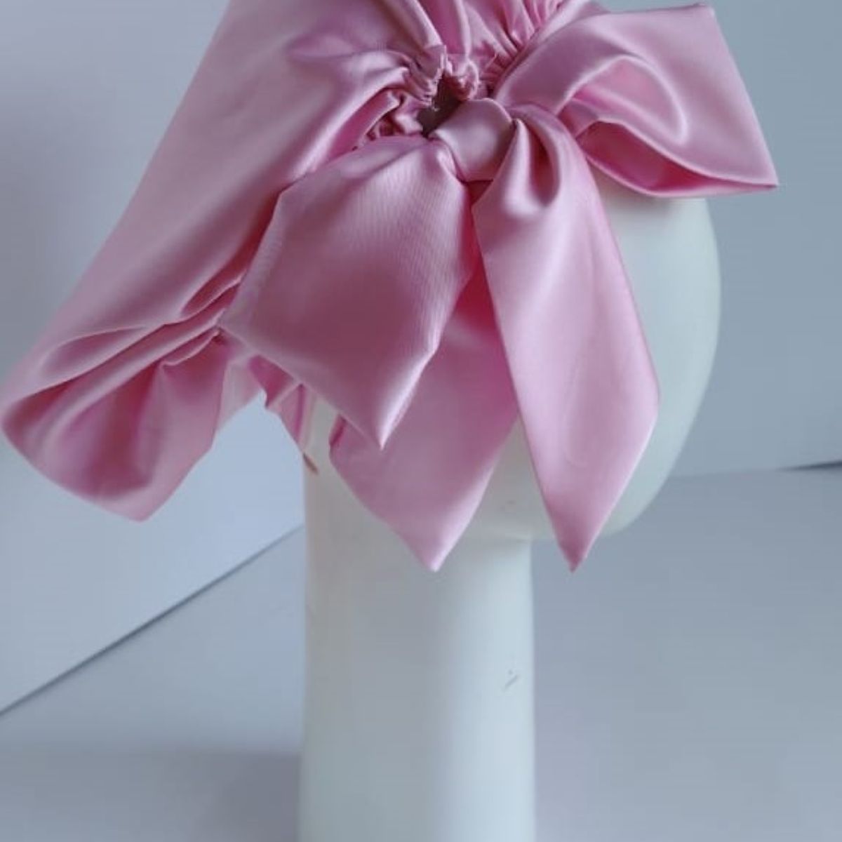 GENERICO - gorro de seda satin rosa