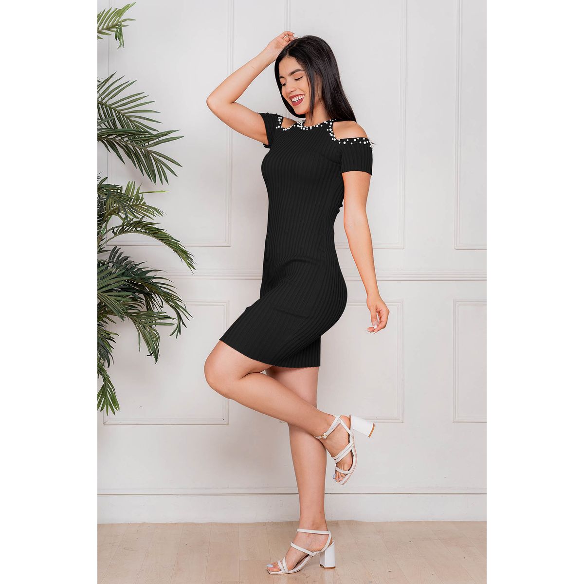 ARMA TU LOOK - VESTIDO PERLA HILO CON APLICACIONES DE PERLAS EN CUELLO