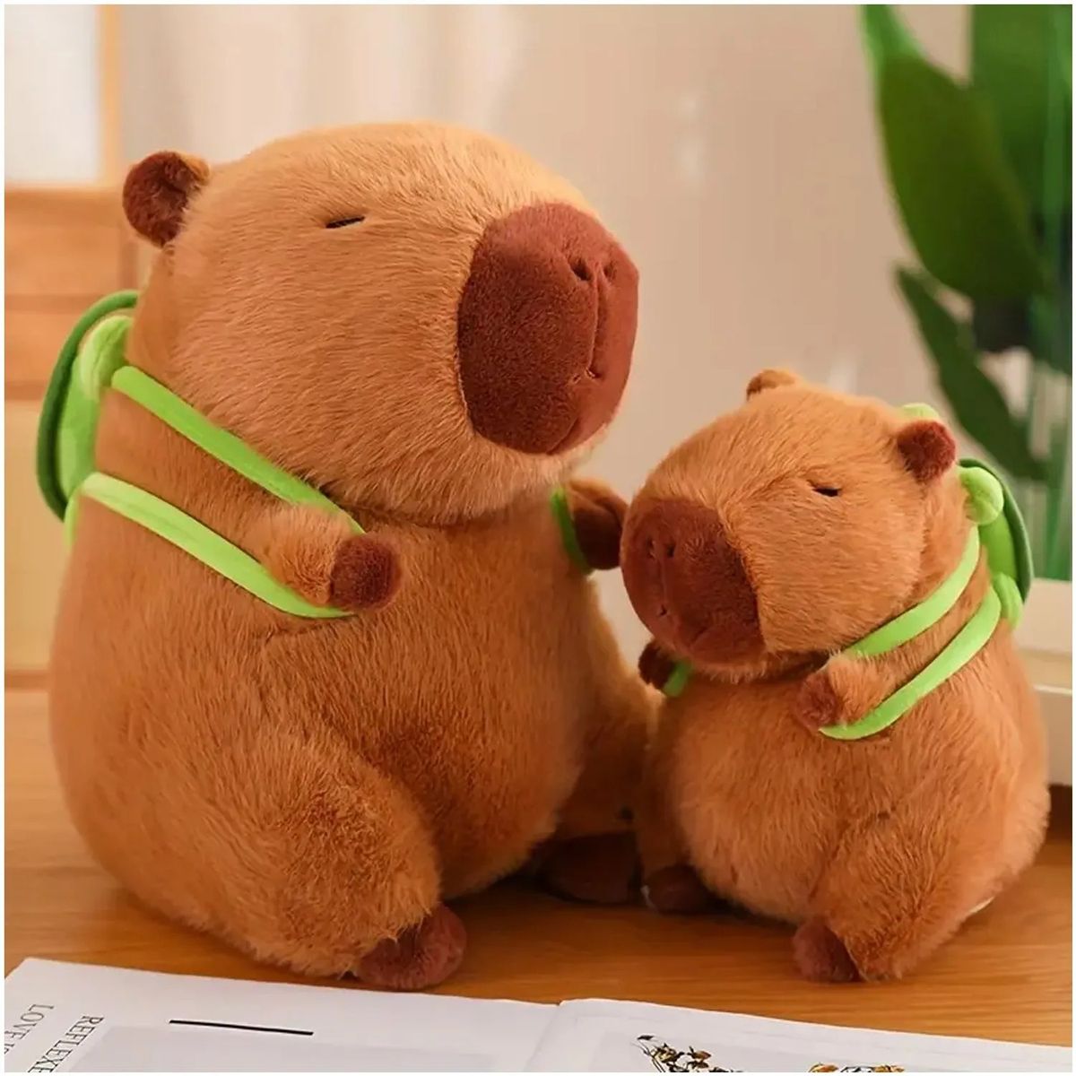 VENTITAS HOME - Peluche Capibara con Mochila de Tortuga