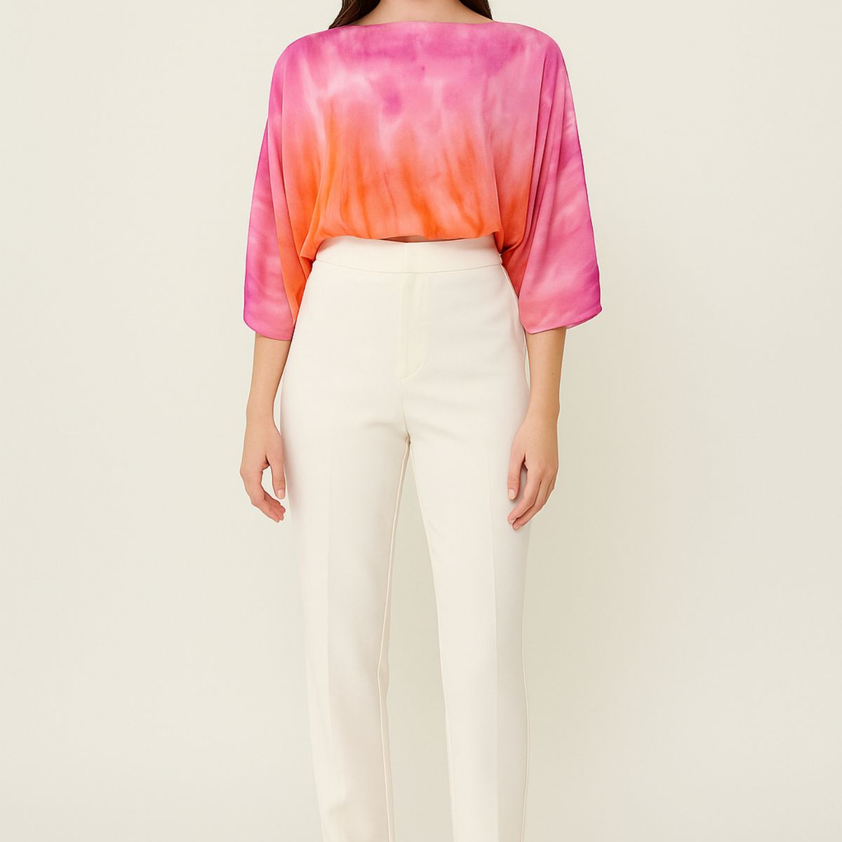 AMA OUTFITTERS - BLUSA DE SEDA NEW GLOBE