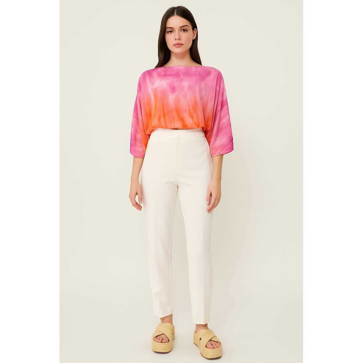 AMA OUTFITTERS - BLUSA DE SEDA NEW GLOBE