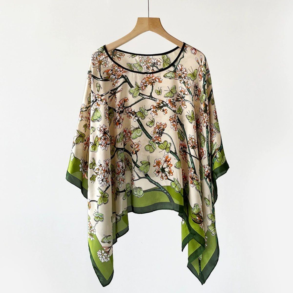 KAST PE - Chal Blusa Elegante Erika con estampado floral