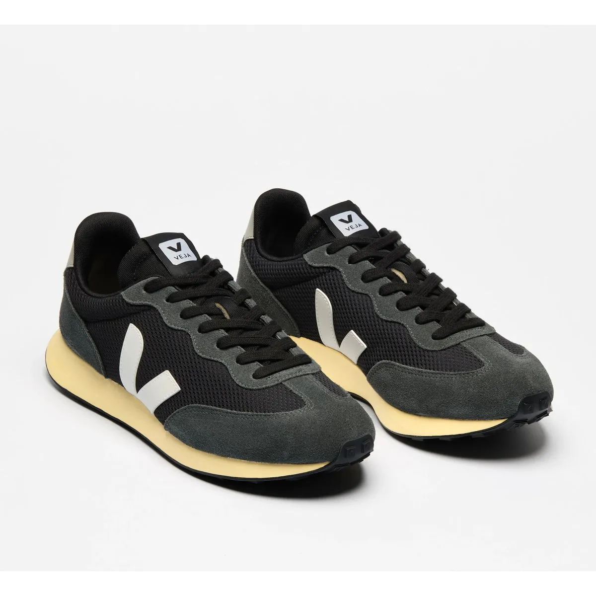 VEJA - Zapatilla rio branco alveomesh Negro