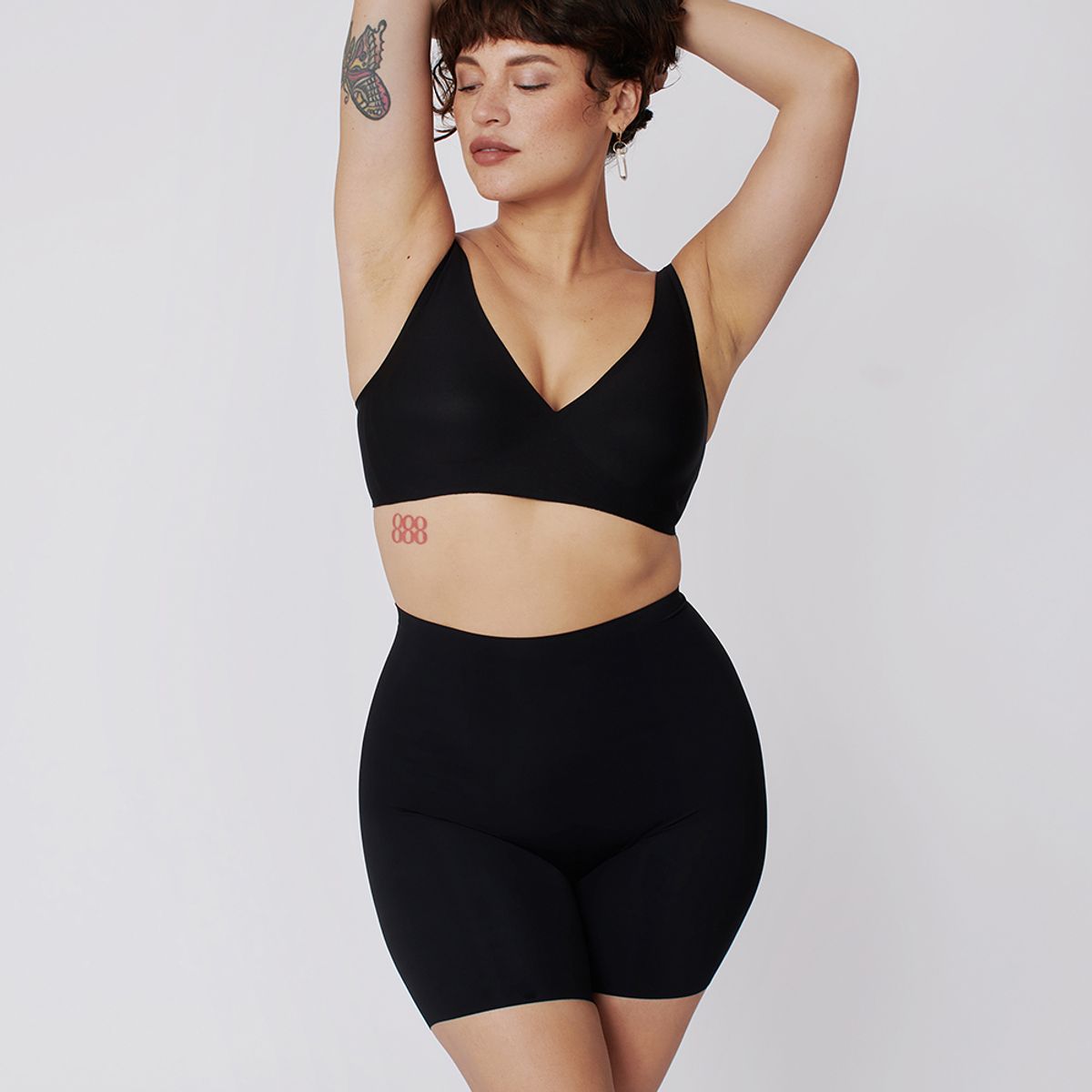 BENIE - Sostén Escote Profundo + Short modelador