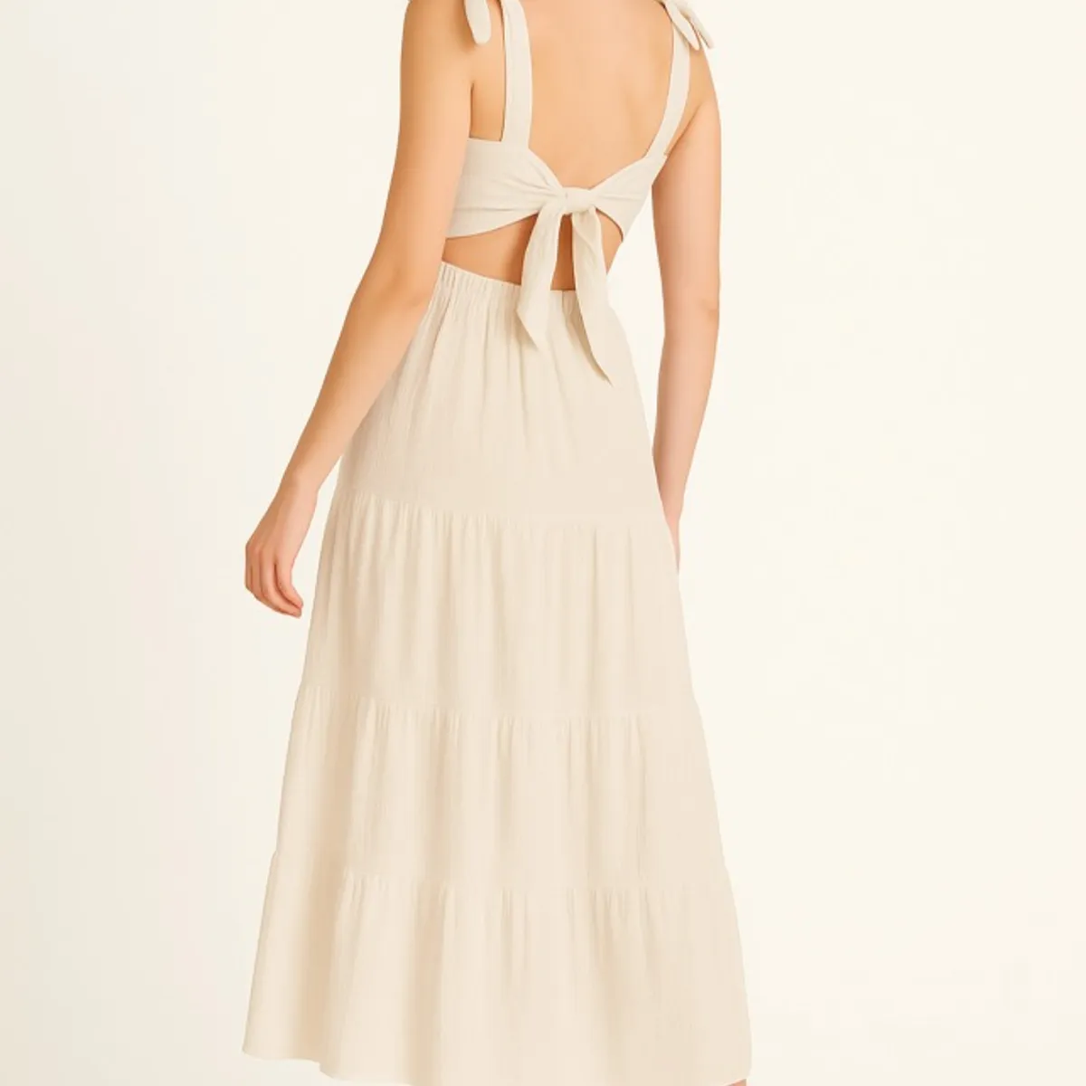 AMA OUTFITTERS - VESTIDO CON COPAS CIELO