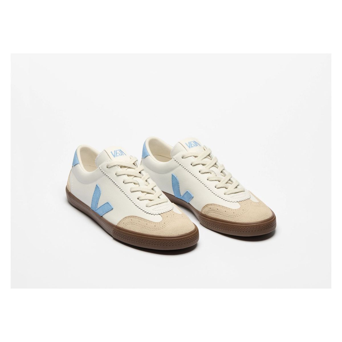 VEJA - Zapatilla volea decuero aqua Blanco