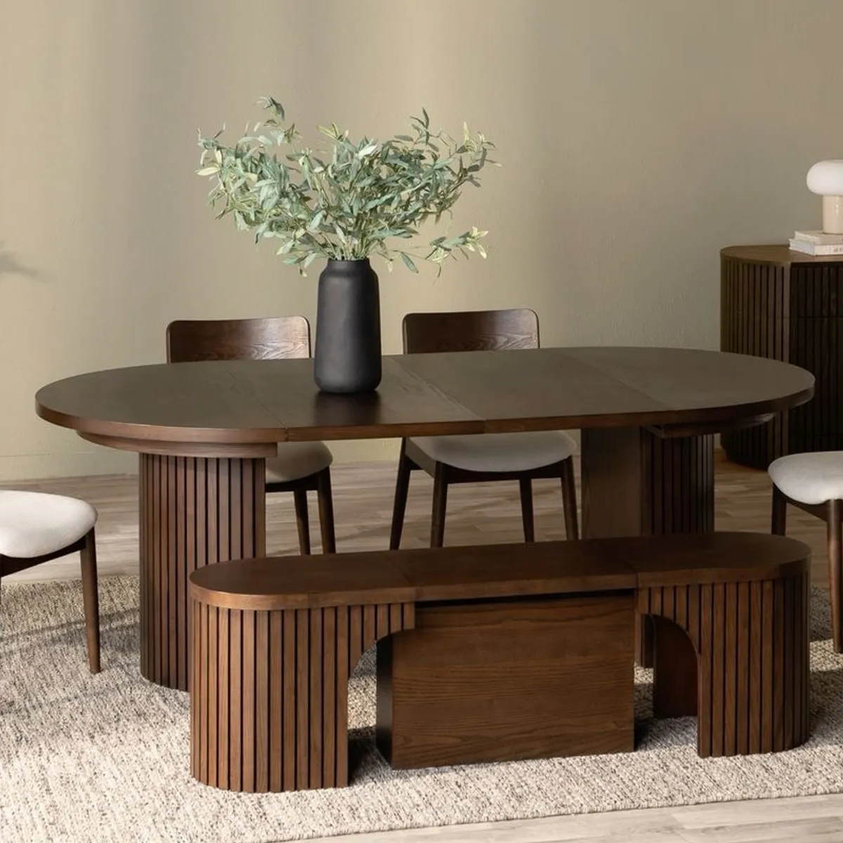 STIL NOVO - JUEGO DE COMEDOR 4 SILLAS + BANQUETA NAPOLEON NOGAL