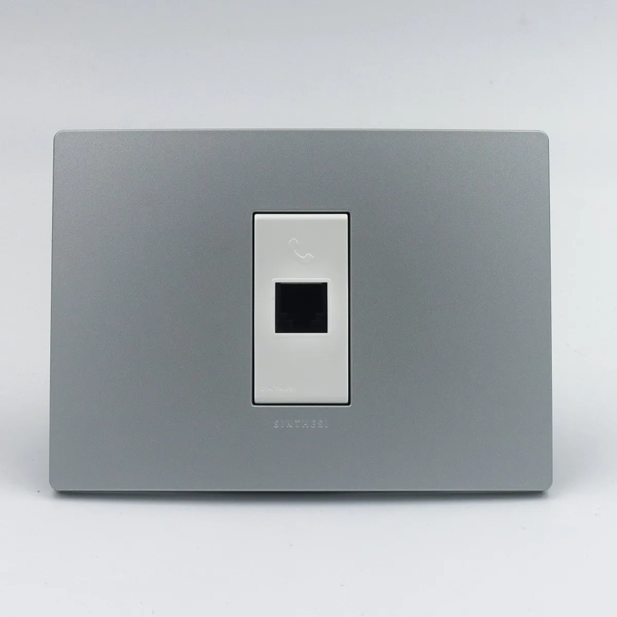 SINTHESI - TOMA TELEFONO S33 PLACA PLATA Y DADOS S22 BLANCOS SINTHESI