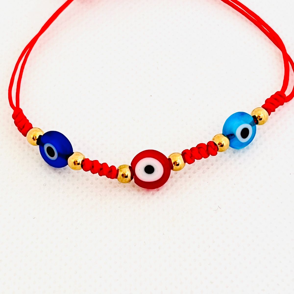 GENERICO - Pulsera Hilo Rojo con Ojos Turcos -  Daniela