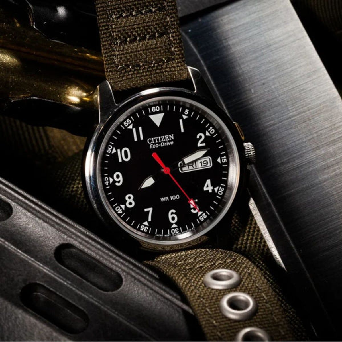 CITIZEN - Citizen Eco-Drive 180 Day-Date 37mm