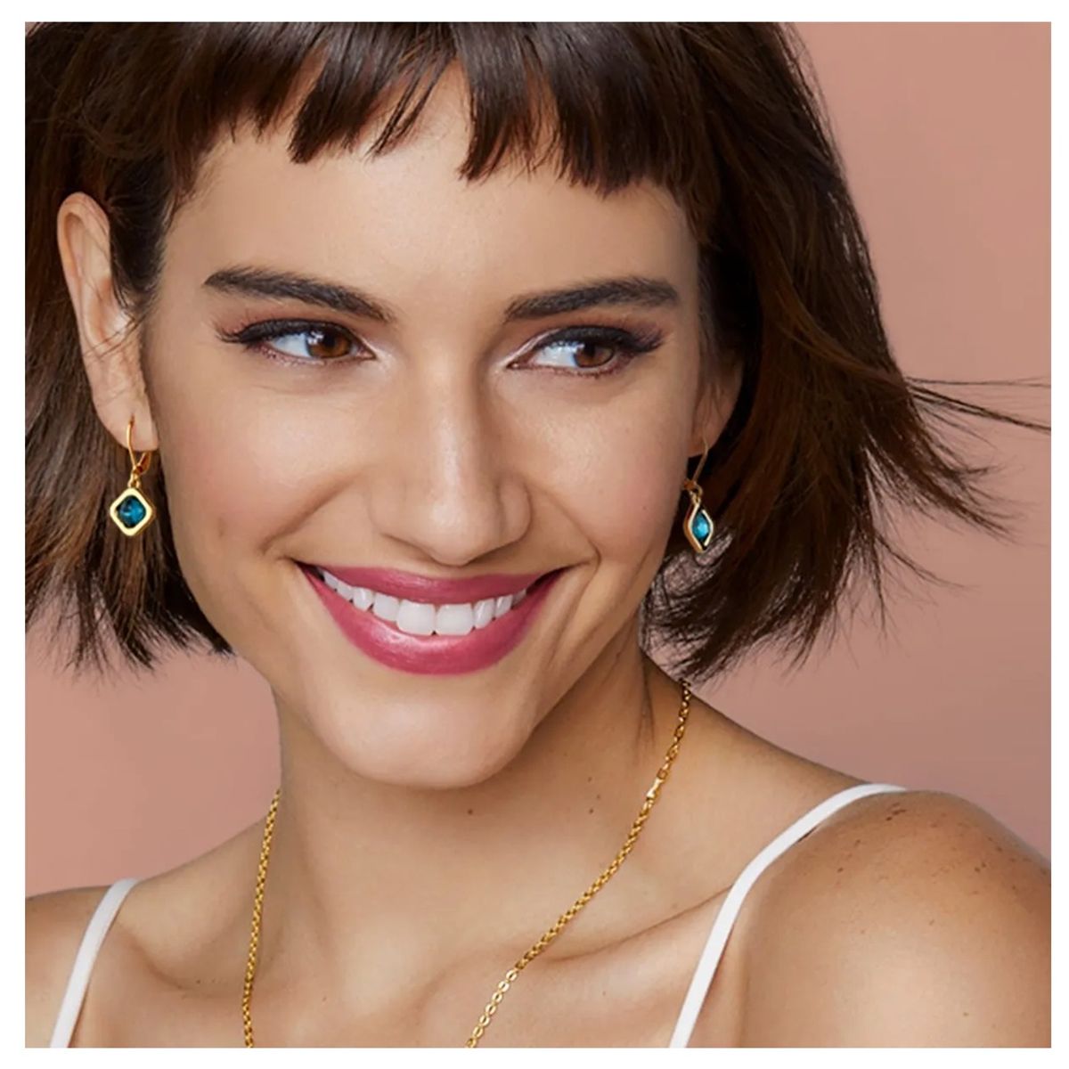 ESIKA - Estuche de Aretes x3 Power Stone Baño en Oro de 24k