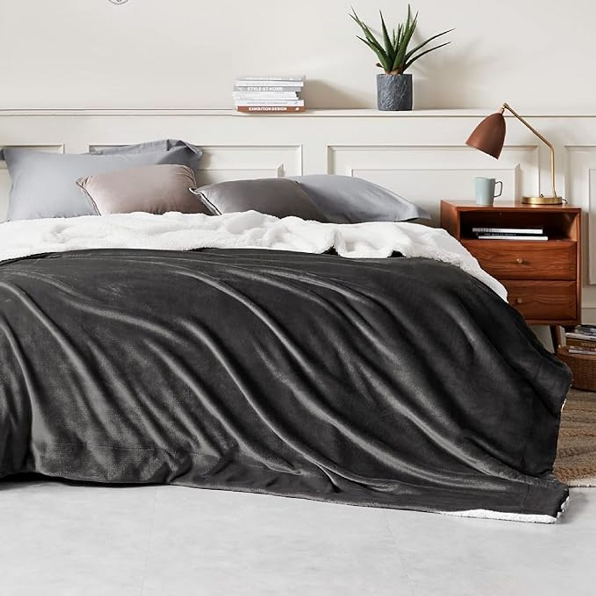 GENERICO - COLCHA DE PIEL DE ANGEL CON CARNERO PLAZA Y MEDIA