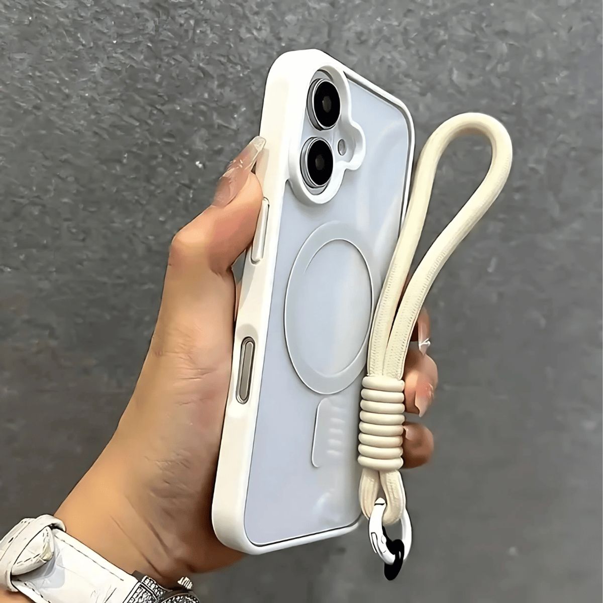 CASE - CASE PARA IPHONE 15 PRO - MagSafe con correa - blanco