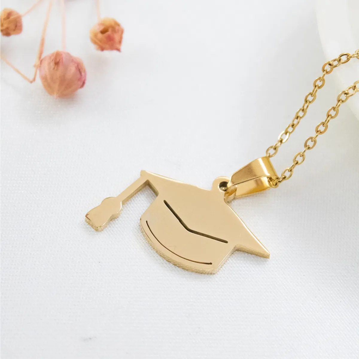 CLEO JOYAS & ACCESORIOS - Collar Birrete Plateado  Dorado Acero