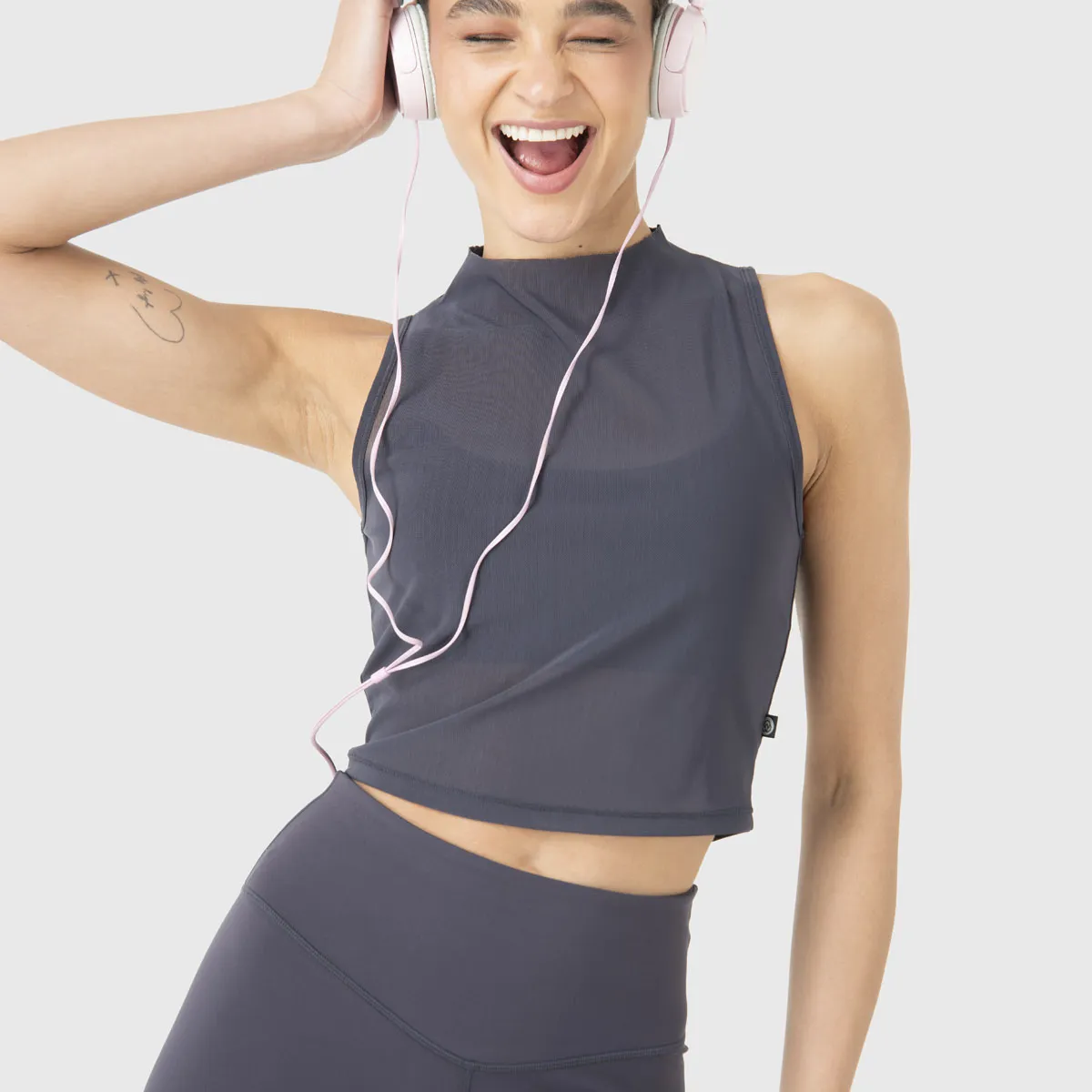 BSOUL - Polo Sin Mangas Bsoul Mujer Crop Mesh Gris BSOUL