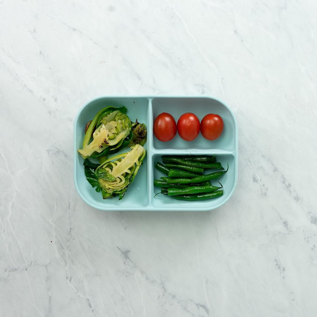 BEABA - PLATO DE SILICONA CON DIVISIONES Y VENTOSA + CUCHARA BEABA