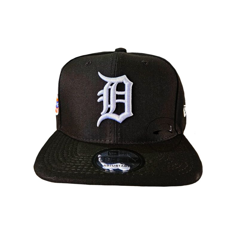 GENERICO - GORRA DETROIT NEW ERA CERRADA PLANA NEGRA