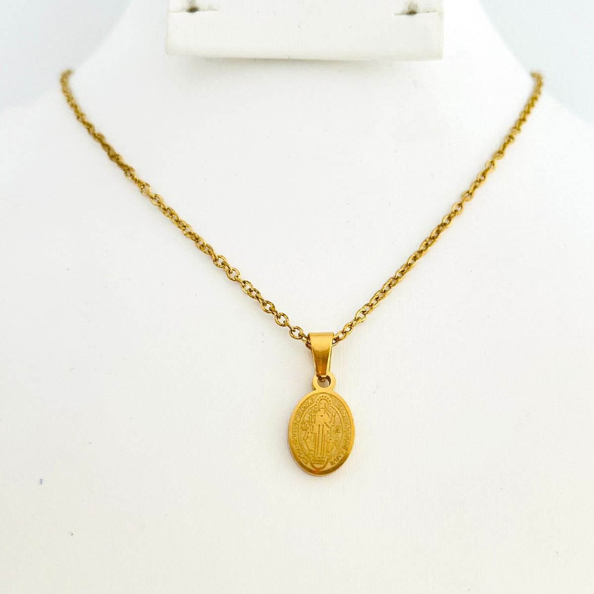 GENERICO - Collar de Acero San Benito 22.5 cm