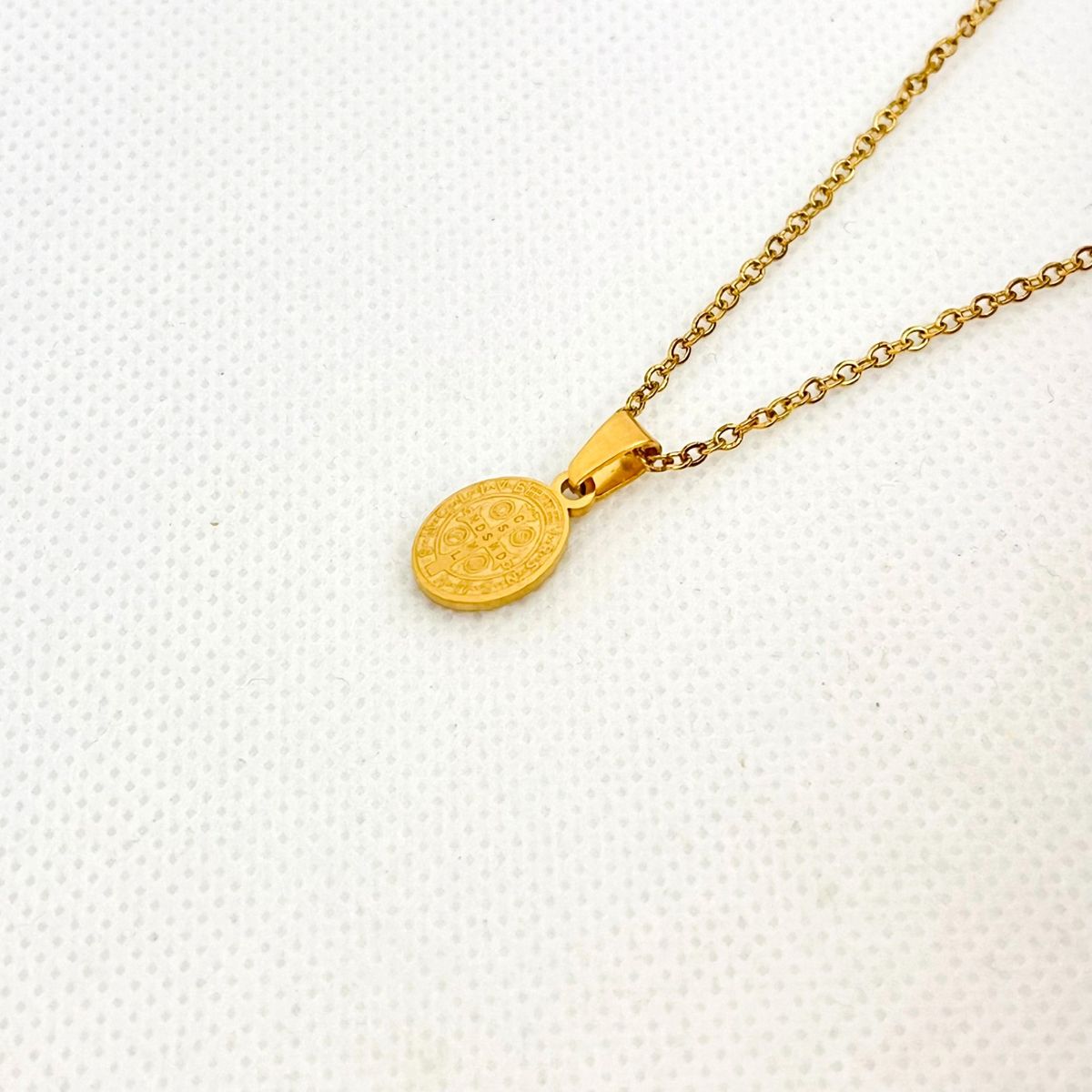 GENERICO - Collar de Acero San Benito 22.5 cm