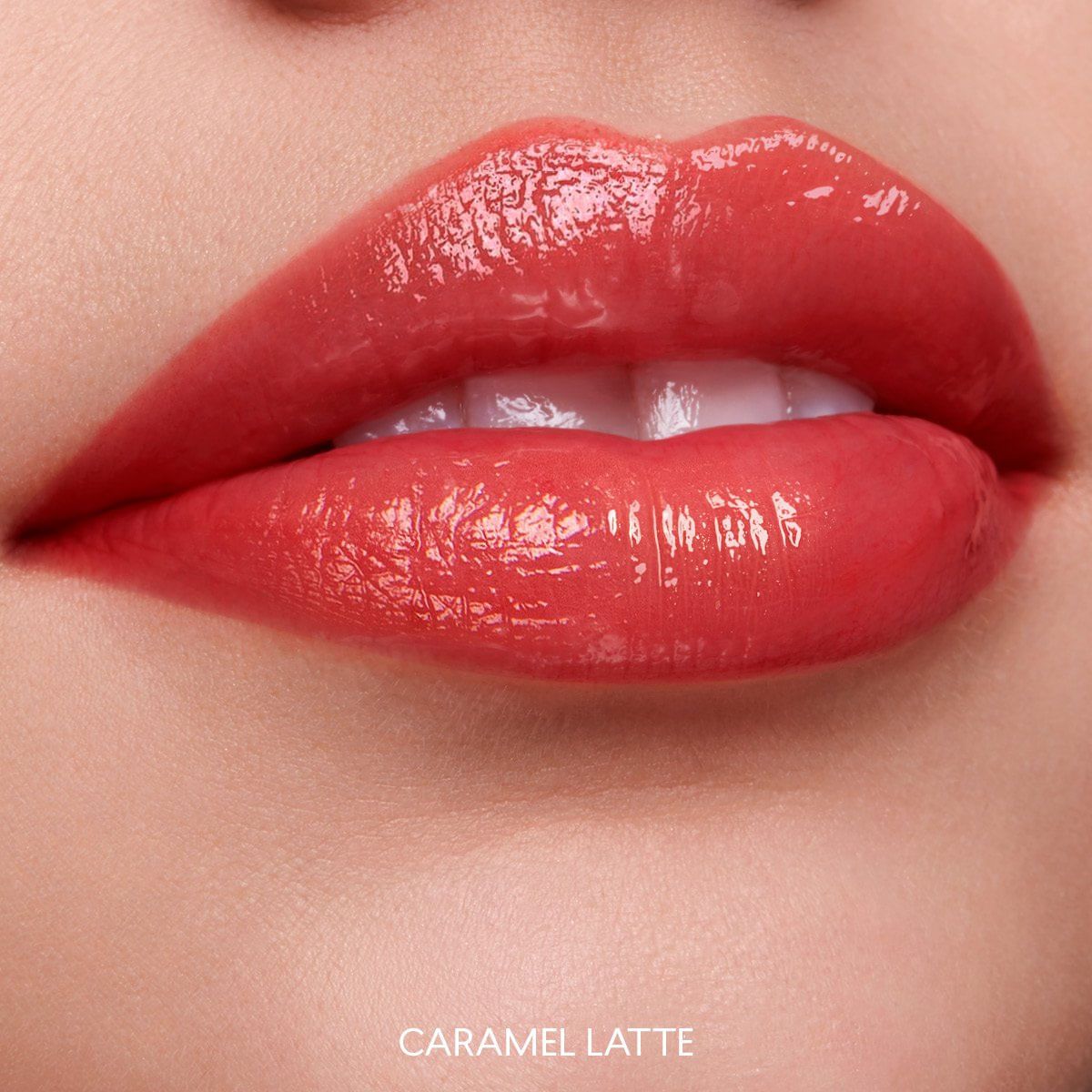 CYZONE - Glowy Stain Studio Look