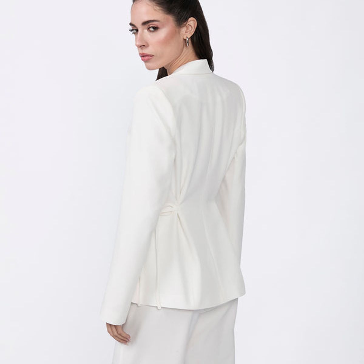 BANATY - BLAZER SASTRE SIENNA CON AMARRE PARA MUJER