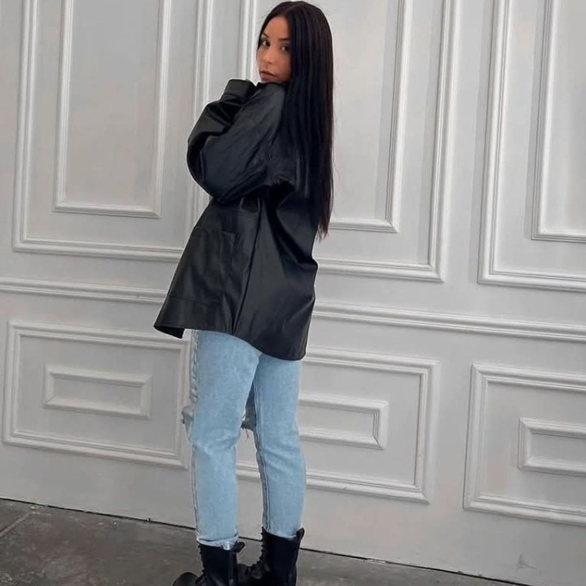 GENERICO - CAMISA DE CUERINA NEGRA PARA MUJER