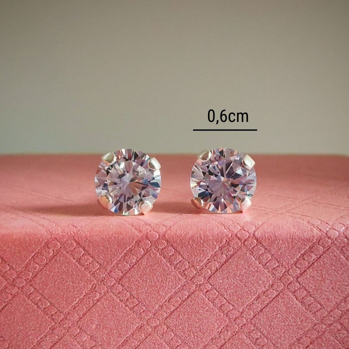 GENERICO - Aretes de plata punto luz