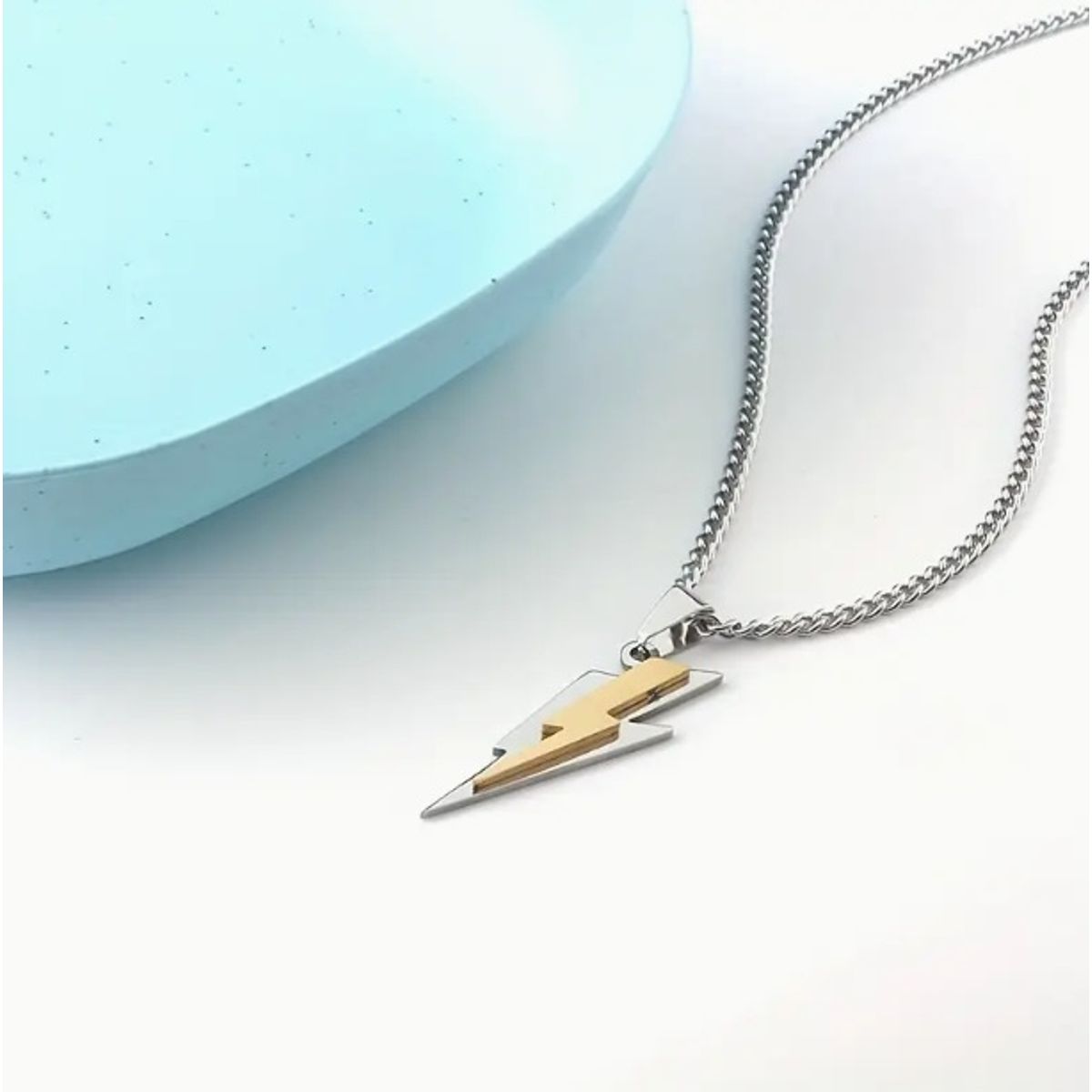 GENERICO - Cadena collar con Dije Rayo plateado Dorado  Hombres