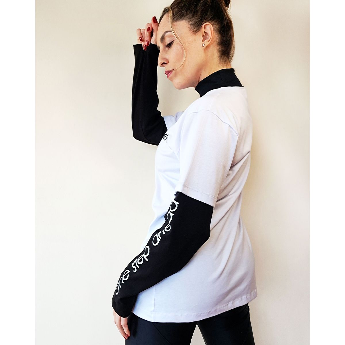 KINETIX - Polo Manga Larga Oversized Street Form Algodón Mujer Blanco