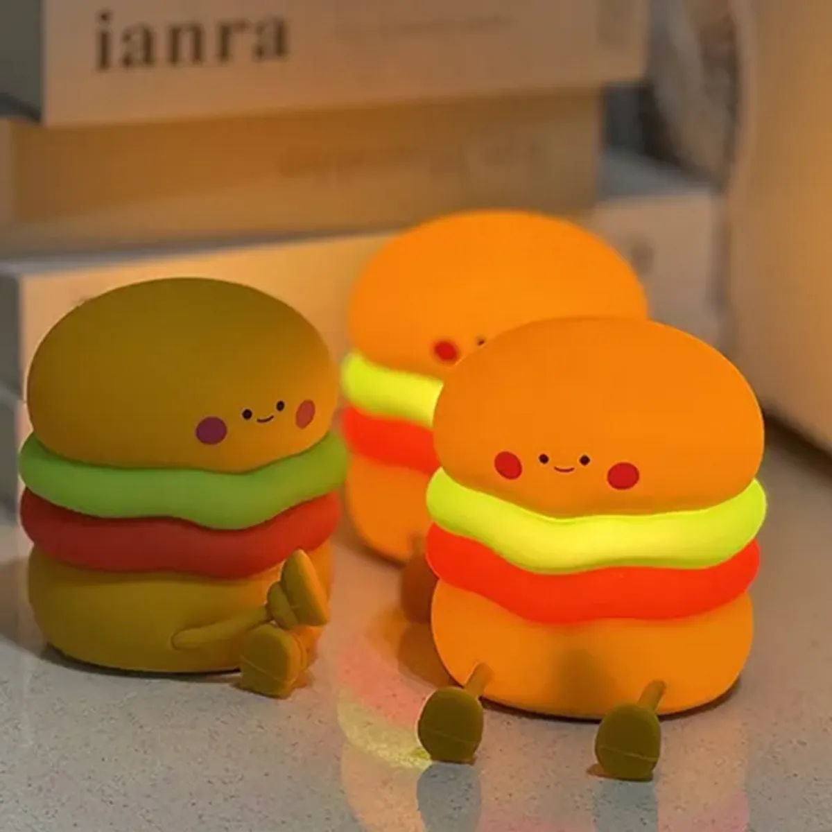 PIA COPELLO STORE - Lámpara de Mesa Hamburguesa