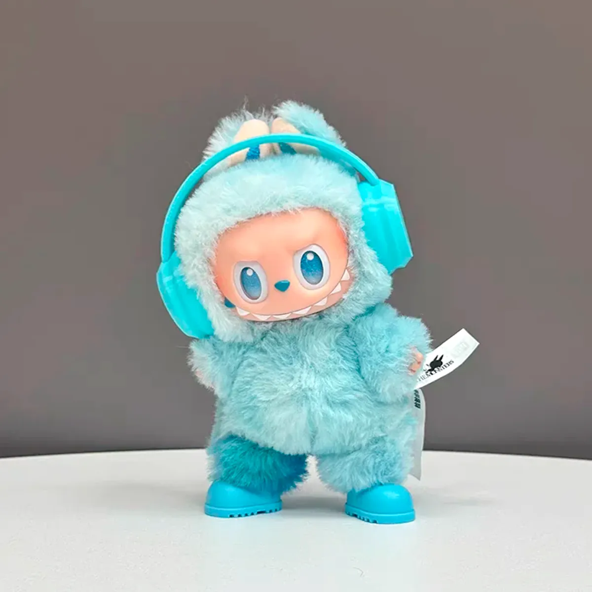 POP MART - Accesorio Labubu Audifono Color Celeste