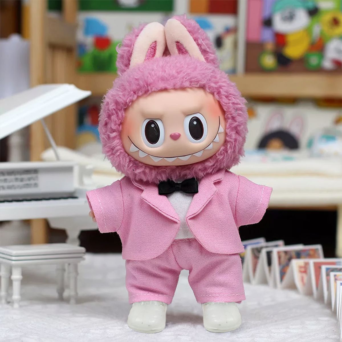 POP MART - Zapato Labubu Color Blanco