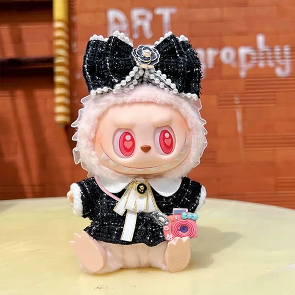 POP MART - Accesorio para Labubu Cámara Fotográfica Color Fucsia