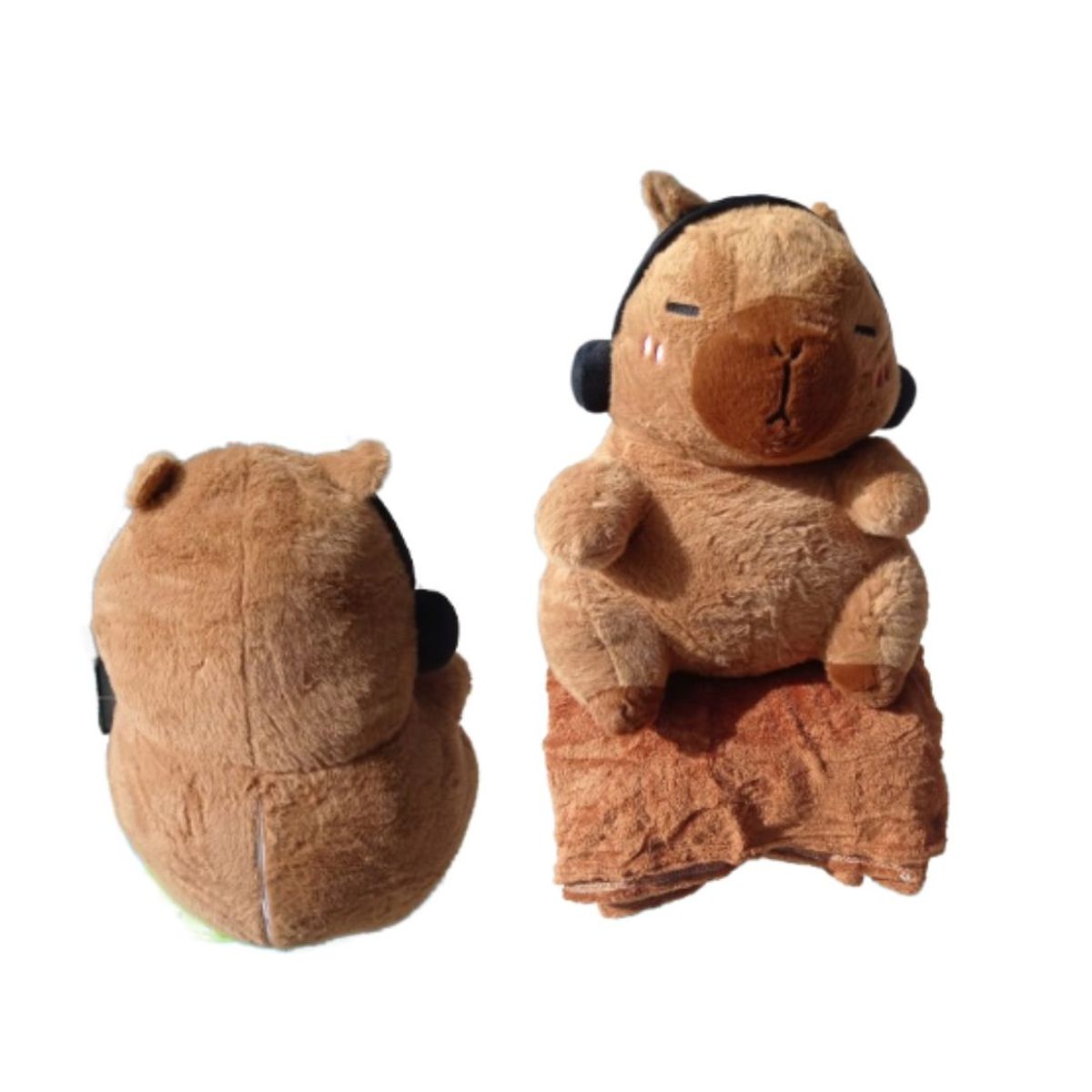 GENERICO - PELUCHE MANTA CON DISEÑO DE CAPIBARA